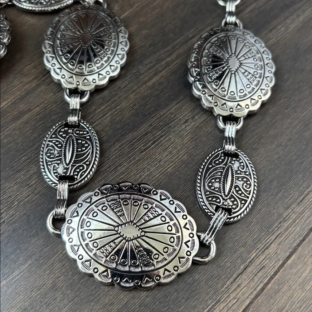 American Bison Western Chain Belt,oval silver tone conchos,versatile,sturdy - Picture 2 of 8